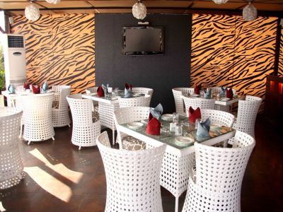 Hotel Star Rocks New Delhi Exteriör bild